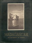 Front Cover: Madagasacar: À Travers ses Province...