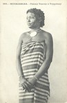 363. Madagascar. Femme Tanosy  Tongobory