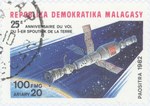 Front: Salyut 4 & Soyuz: 100-Franc (20-Ari...