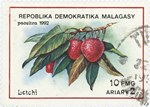 Front: Litchis: 10-Franc (2-Ariary) Postag...