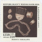 Front: Sakalava Jewelery: 1,250-Franc (250...