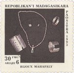 Mahafaly Jewelery: 30-Franc (6-Ariary) Postage Stamp