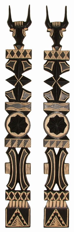 Aloalo Carvings: Pair