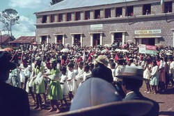 Marakely parade at Soavinandriana fair
