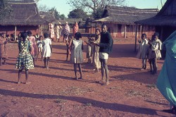 Schoolchildren and teacher: Analavory