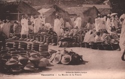 Tananarive: Le Marché de la Poterie