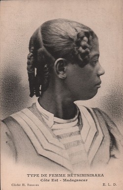 Type de Femme Bétsimisiraka: Côte Est - Madagascar