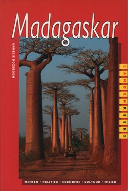 Madagaskar: Mensen, Politiek, Economie, Cultuur, Milieu