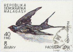Hirundo rustica: 40-Franc (8-Ariary) Postage Stamp