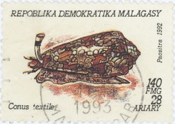 Conus textile: 140-Franc (28-Ariary) Postage Stamp
